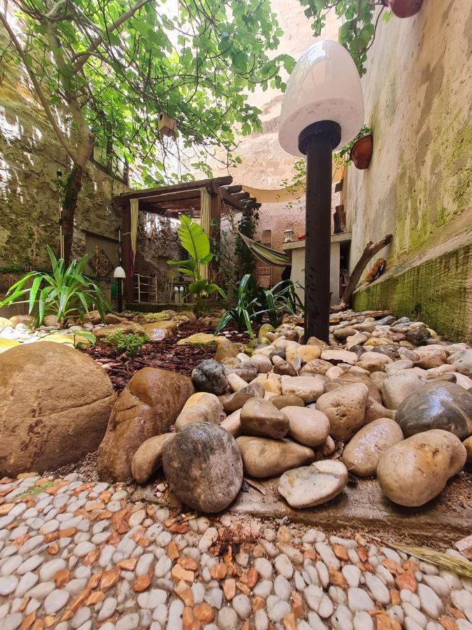 Ai Due Cortili Apartment Trapani Bagian luar foto