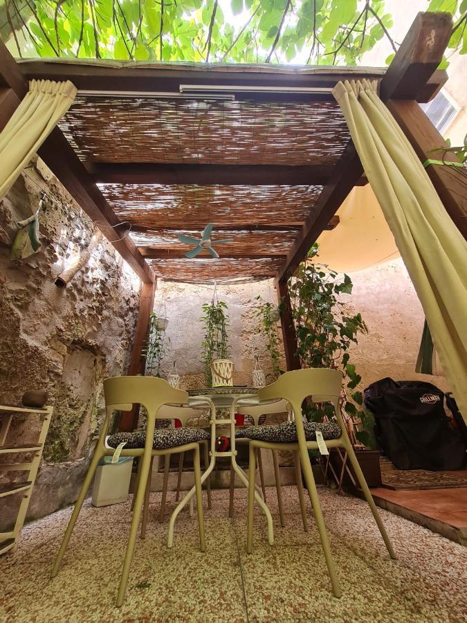 Ai Due Cortili Apartment Trapani Bagian luar foto