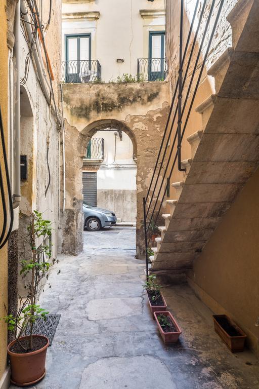 Ai Due Cortili Apartment Trapani Bagian luar foto
