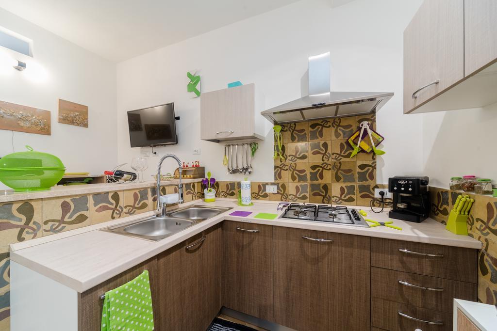 Ai Due Cortili Apartment Trapani Bagian luar foto