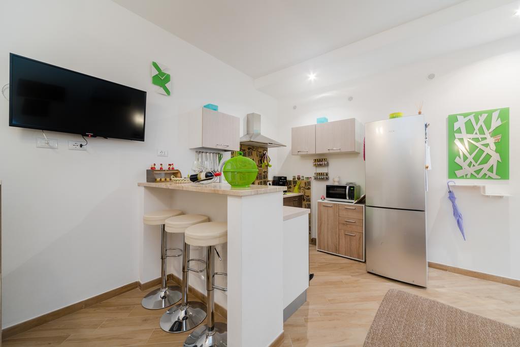Ai Due Cortili Apartment Trapani Bagian luar foto